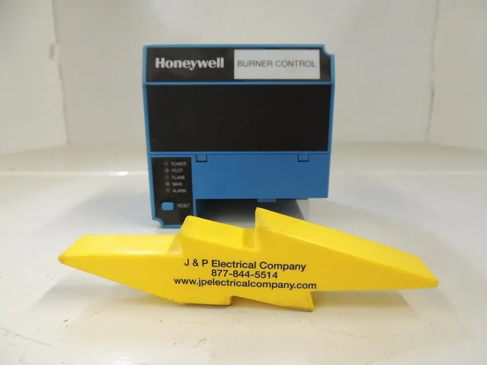 Honeywell RM7885A1015 Semi-Automatic Primary Control 120V with Start/Stop Input and LED Display Must Have