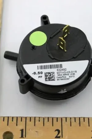Nortek Global HVAC 632492R -0.50WC SPST Pressure Switch Free Returns